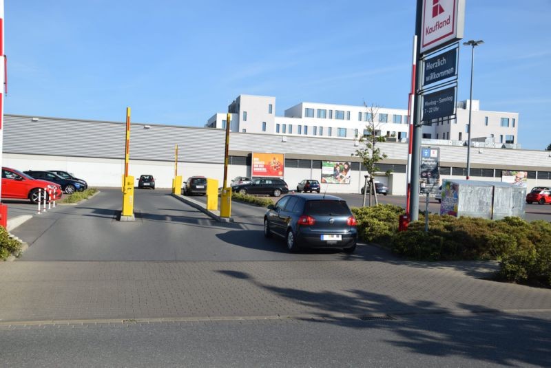 Pütterweg 1 /Kaufland/geg. Einfahrt