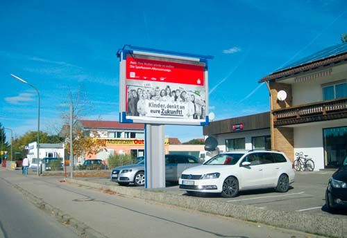 City Star Board an einer Straße