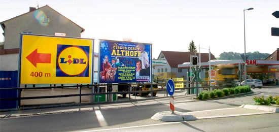 Plakatwerbung